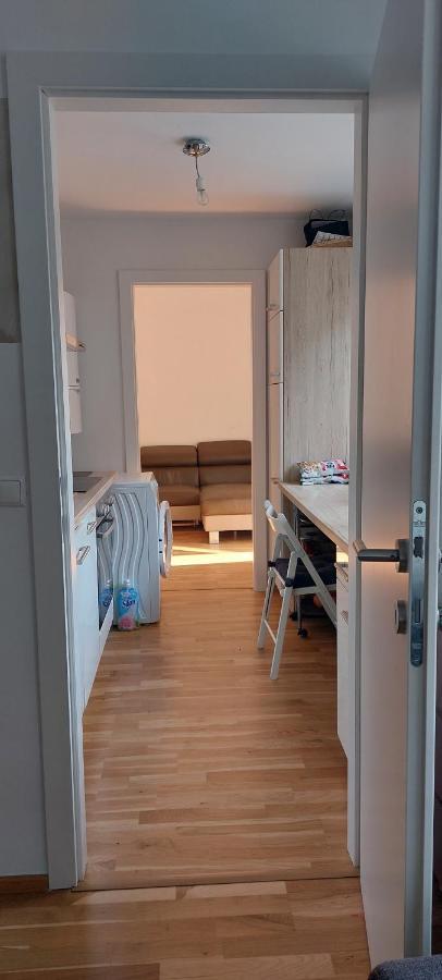 Schone Wohnung Mit Balkon Wiedeń Zewnętrze zdjęcie