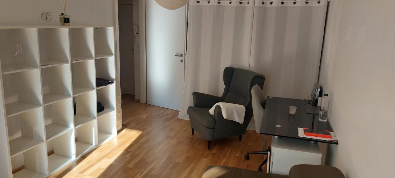 Schone Wohnung Mit Balkon Wiedeń Zewnętrze zdjęcie