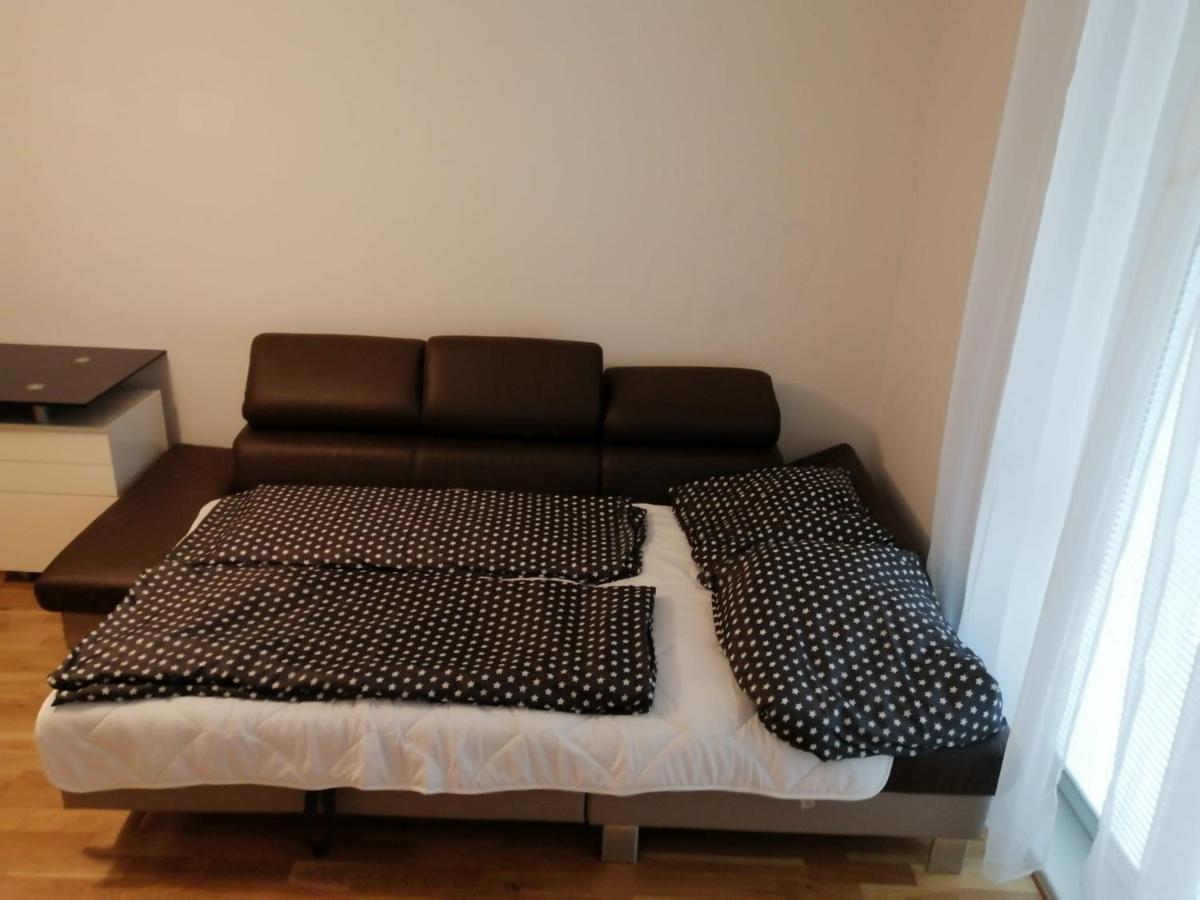 Schone Wohnung Mit Balkon Wiedeń Zewnętrze zdjęcie